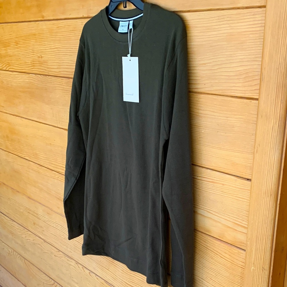Men’s XL olive green long sleeve T shirt